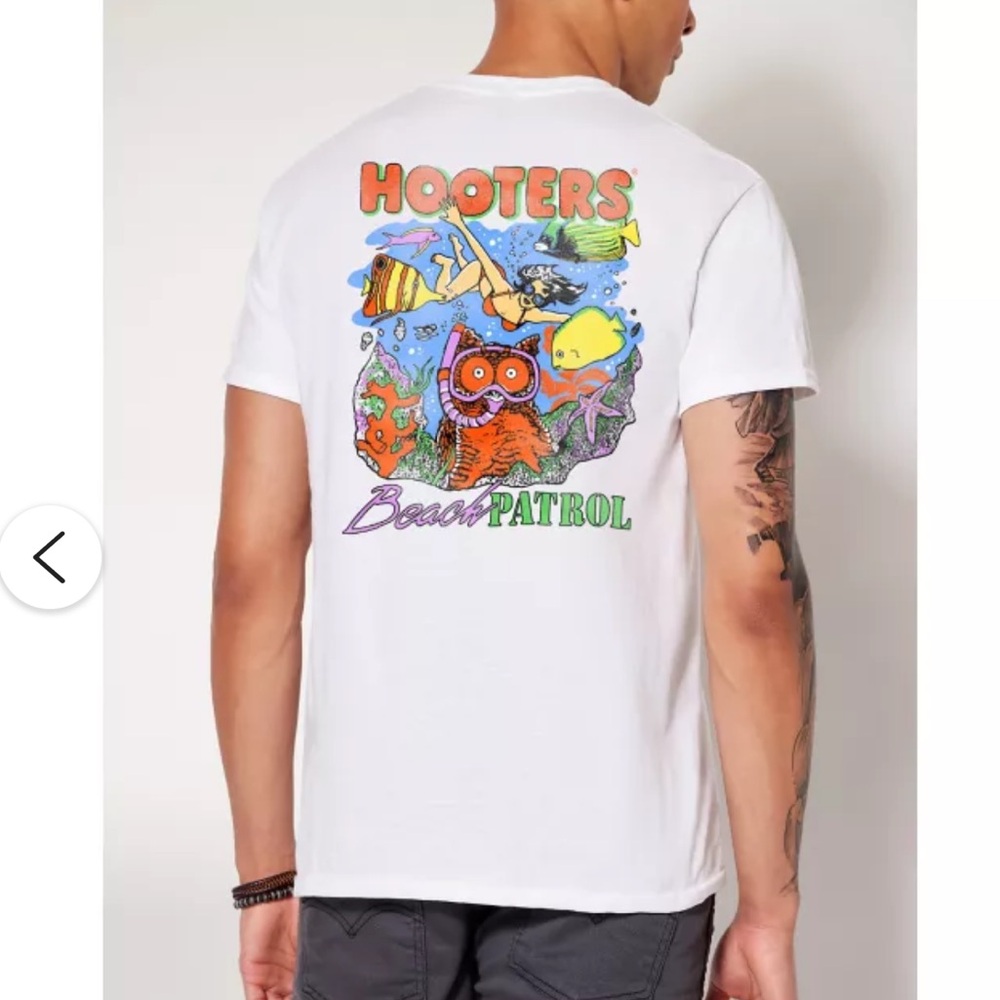 Hooters White T-Shirt